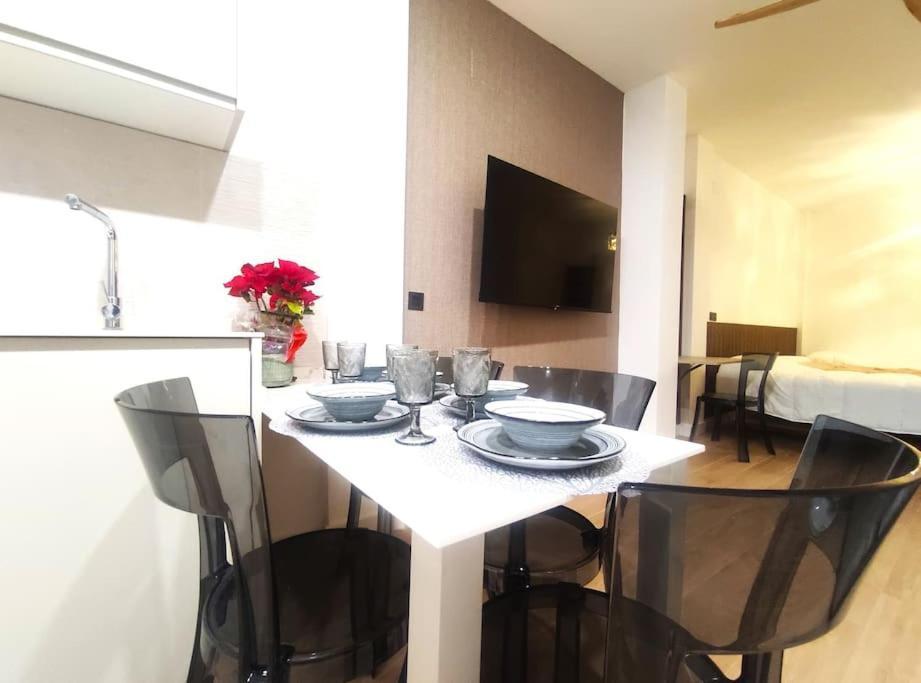 Oasis Suites Fernando IV 세비야 외부 사진